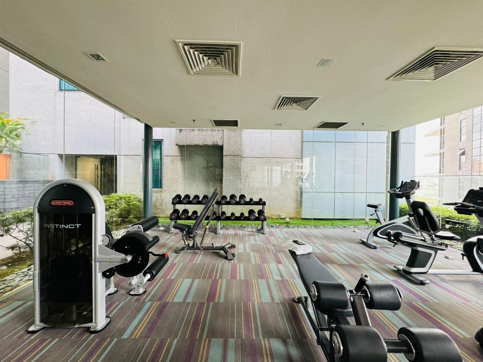 Summer Suites Klcc By Homestay Kuala Lumpur Buitenkant foto