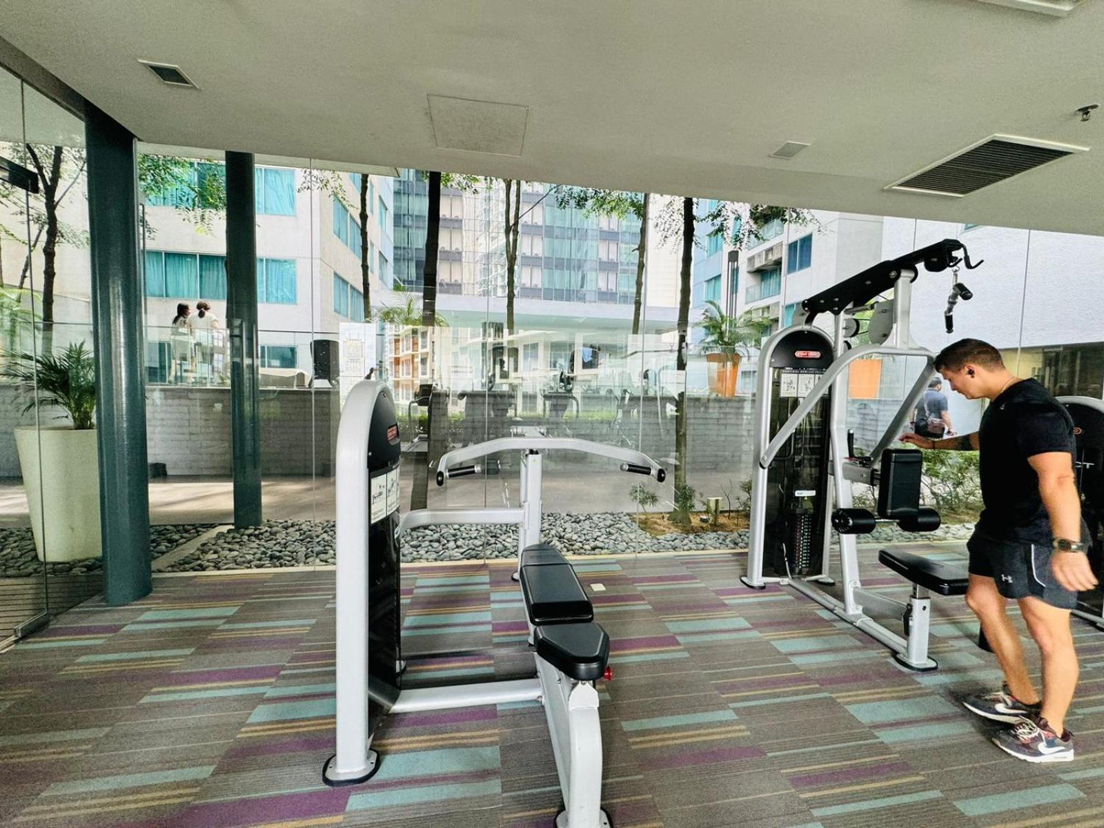 Summer Suites Klcc By Homestay Kuala Lumpur Buitenkant foto