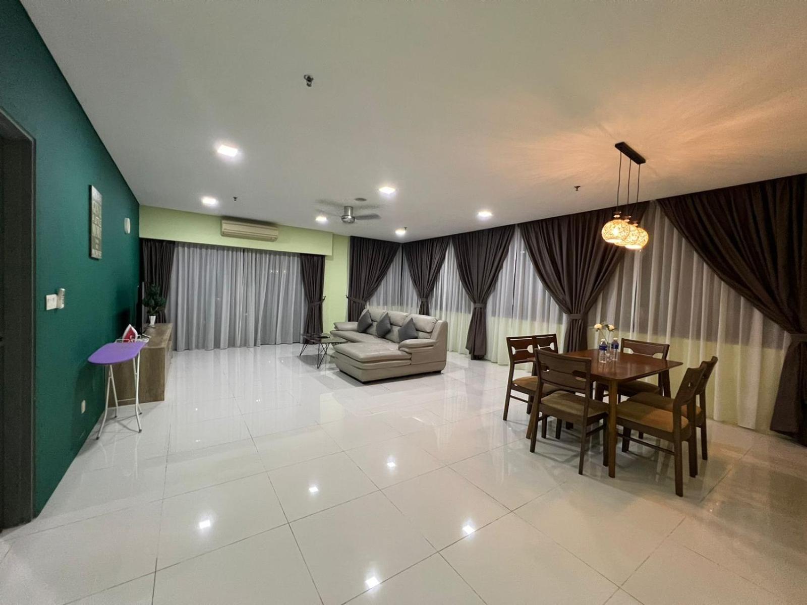 Summer Suites Klcc By Homestay Kuala Lumpur Buitenkant foto