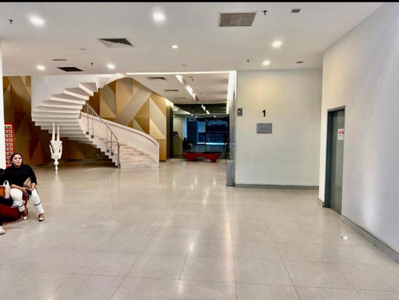 Summer Suites Klcc By Homestay Kuala Lumpur Buitenkant foto
