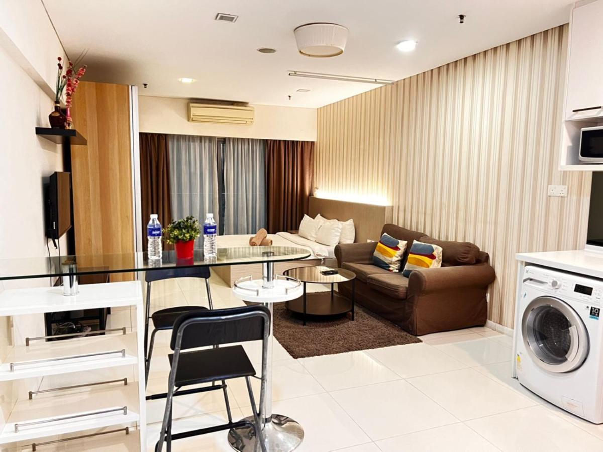 Summer Suites Klcc By Homestay Kuala Lumpur Buitenkant foto