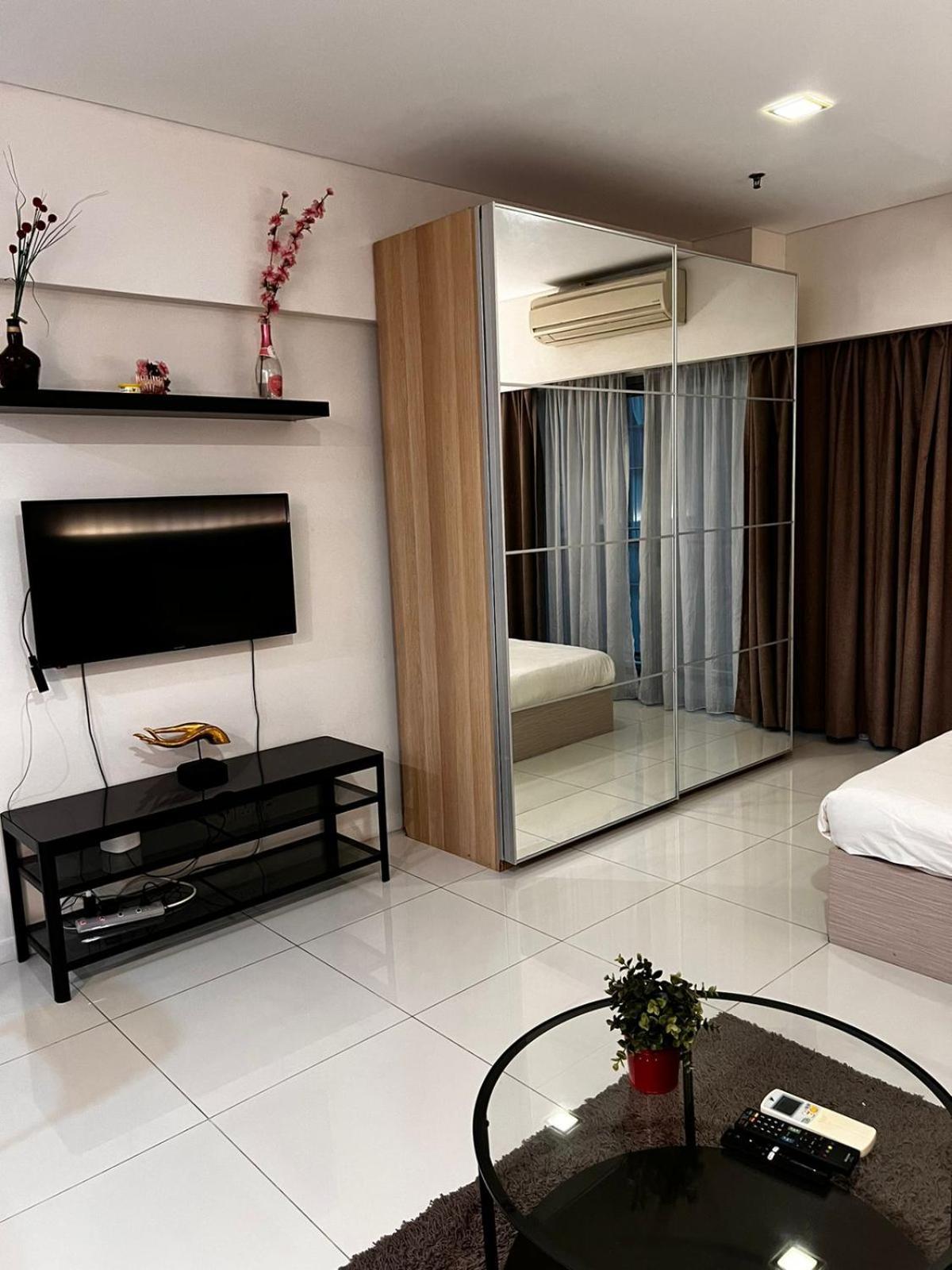 Summer Suites Klcc By Homestay Kuala Lumpur Buitenkant foto