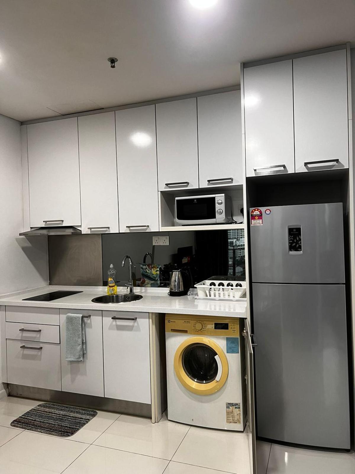 Summer Suites Klcc By Homestay Kuala Lumpur Buitenkant foto