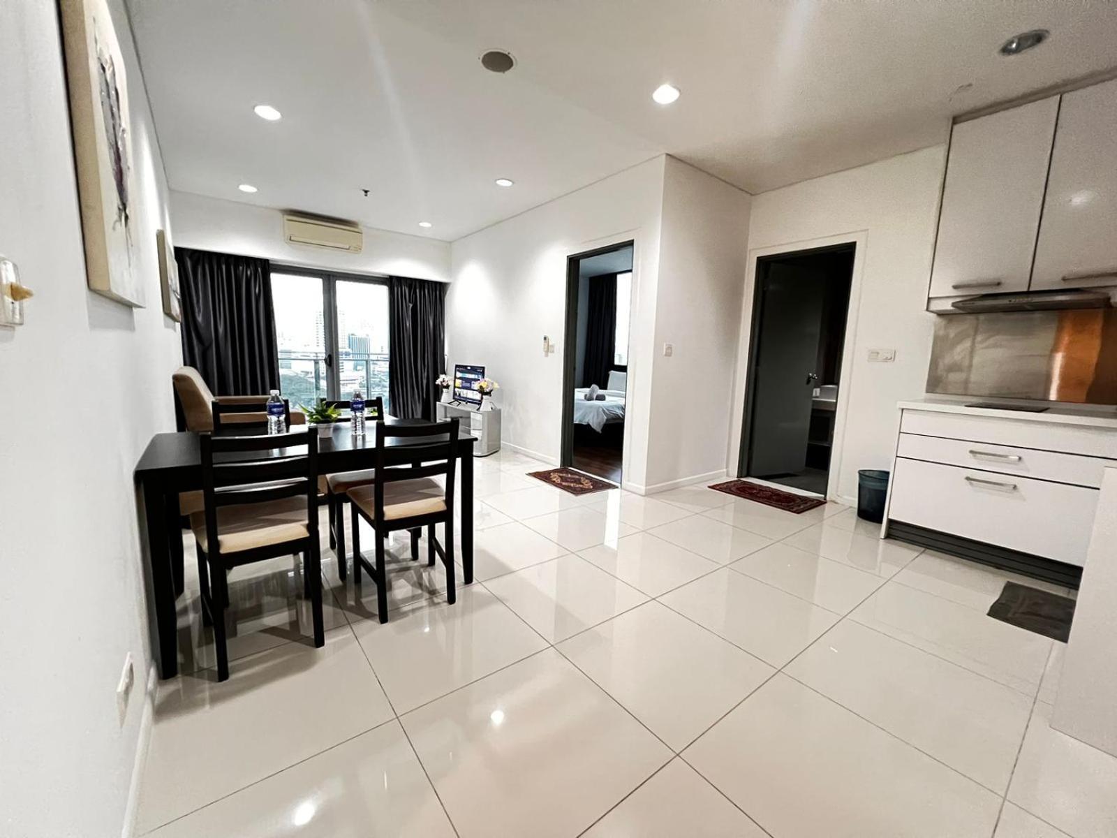 Summer Suites Klcc By Homestay Kuala Lumpur Buitenkant foto